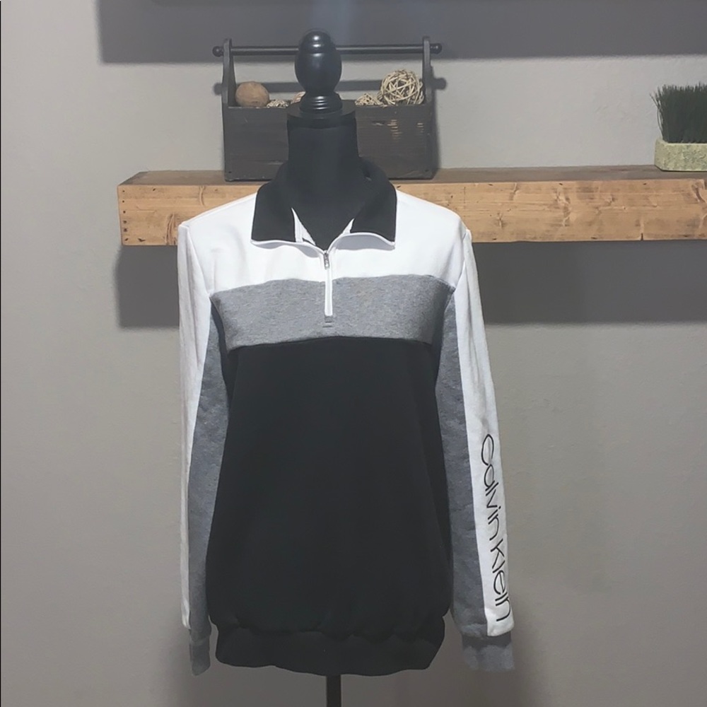 Calvin Klein Sweater